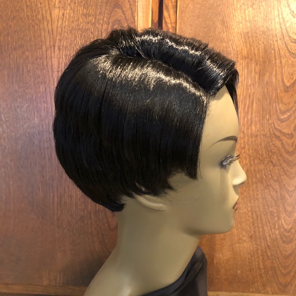 Short synthetic wig - Picture 7 of 7